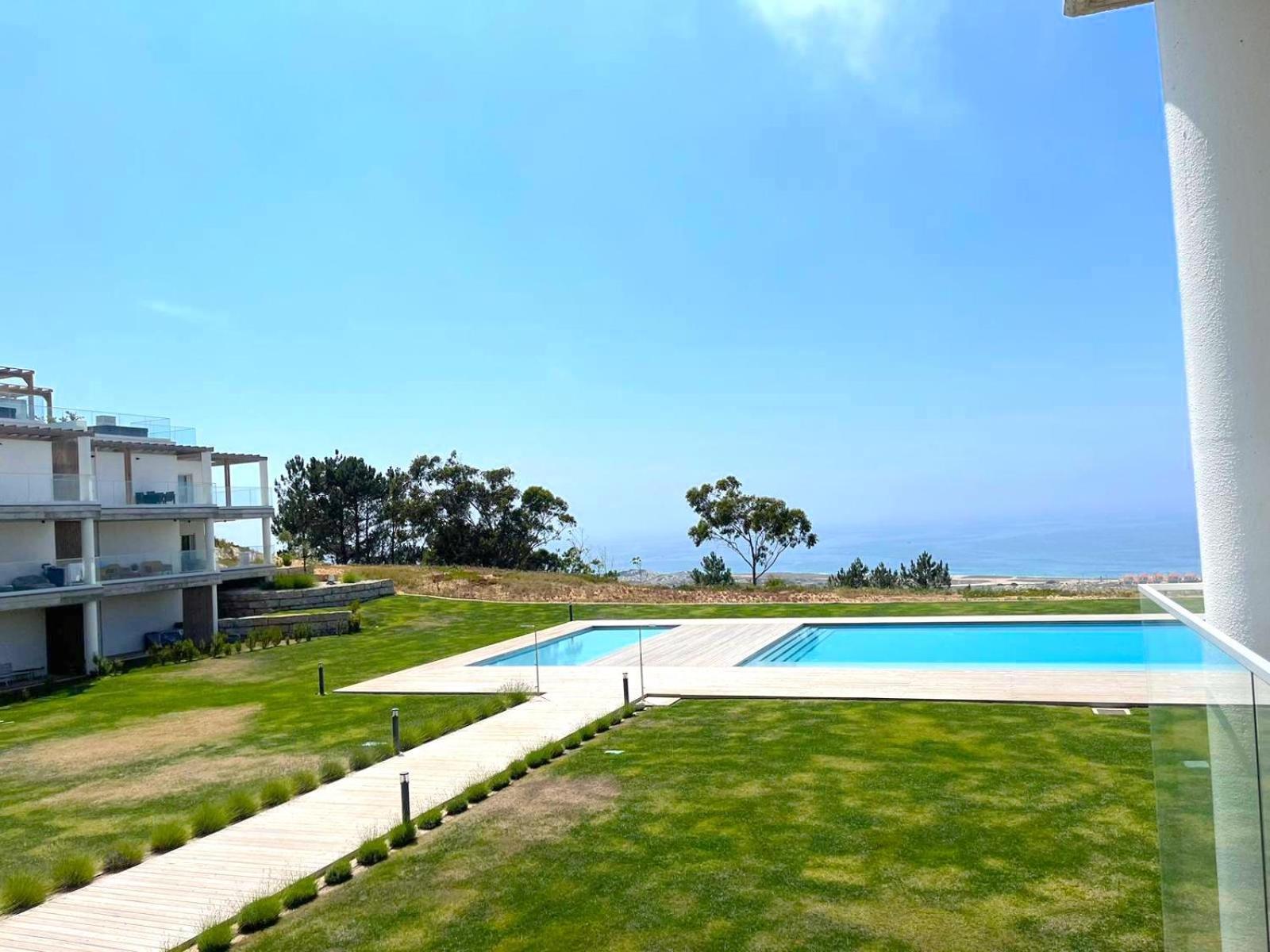 Mar A Vista - Condominium With Pool, Gym And Sea Views Назаре Екстер'єр фото